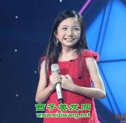 李馨巧现在的照片,时光流转，美丽依旧